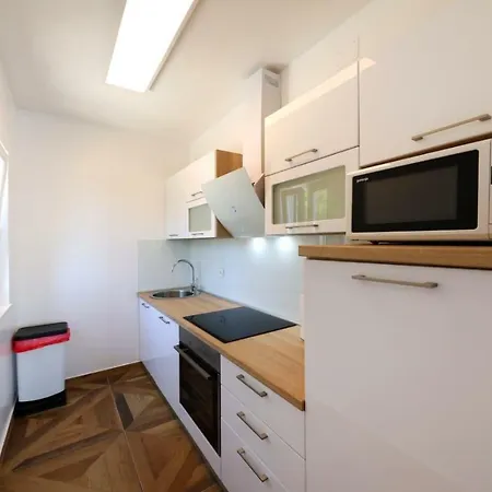Redstone Luxury Appartement