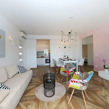 Redstone Luxury Appartement